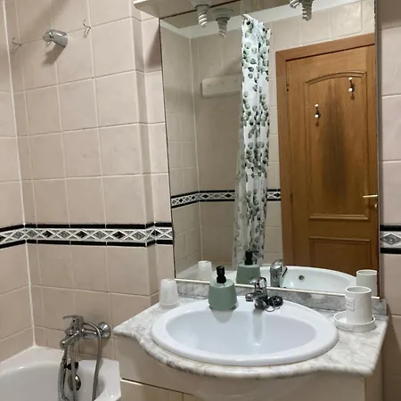 Modern Apartment@armacao De Pera Appartement *