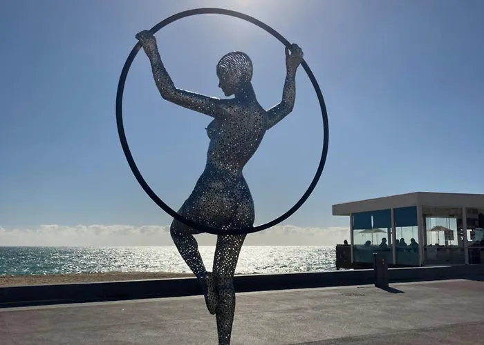 Modern Apartment@armacao De Pera شقة *