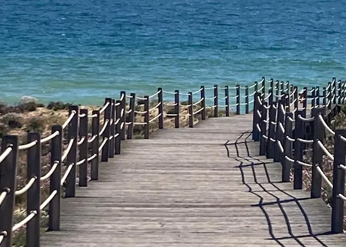 Modern Apartment@armacao De Pera شقة