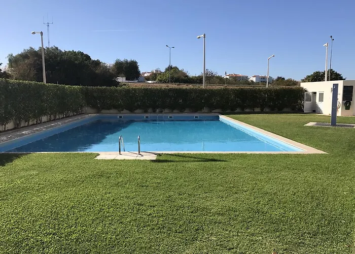 Modern Apartment@armacao De Pera 아파트